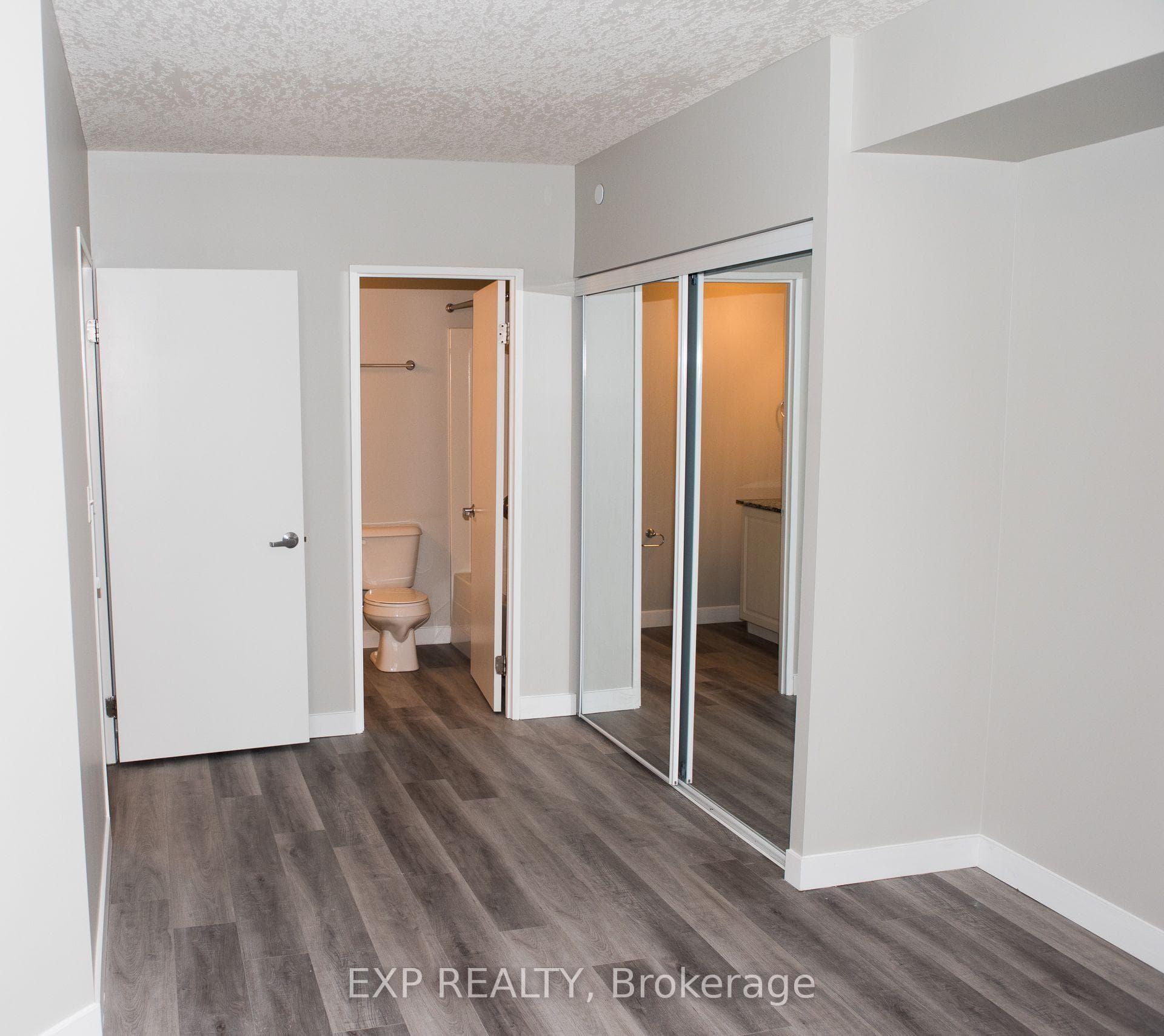 239 Auburn Drive Unit 313 photo 8