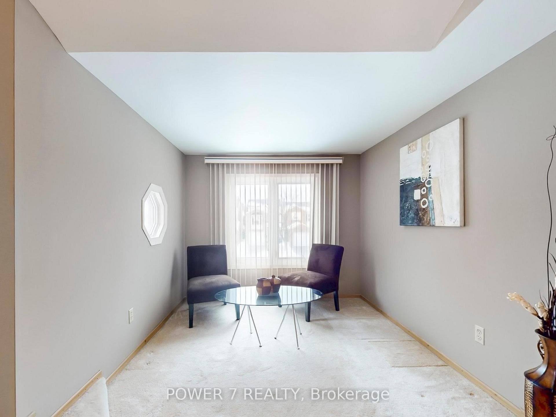 114 SANDYHOOK Square photo 25