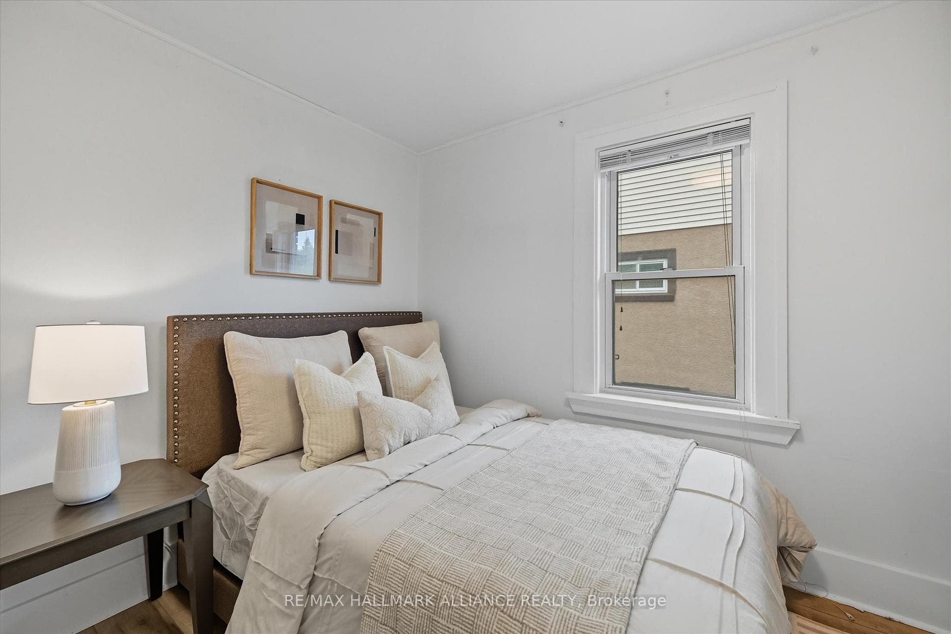 4652 Sixth Avenue photo 24