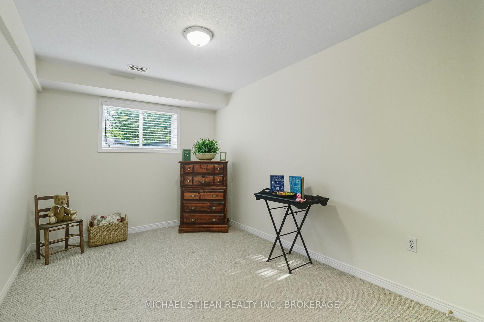 20 Diamond Court photo 26