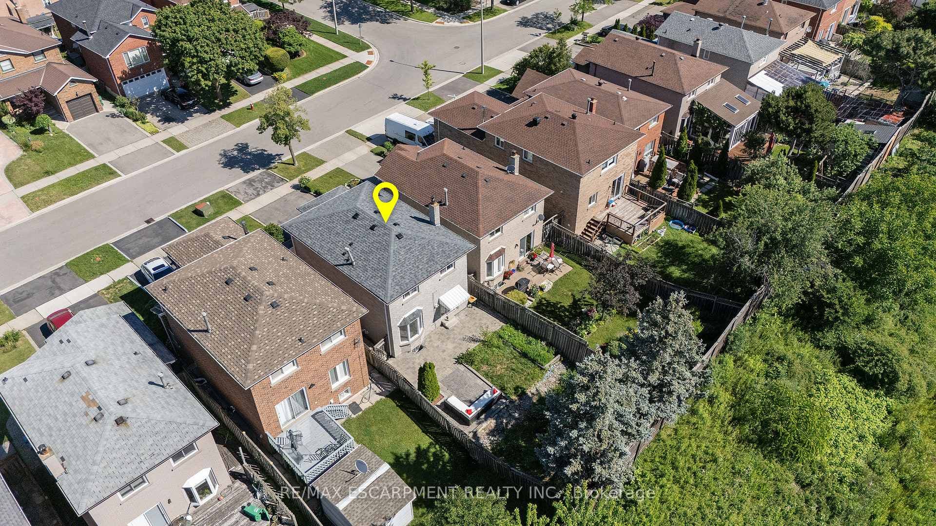 234 Lech Walesa Drive photo 18