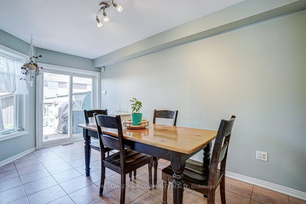 27 Hubert Corless Drive photo 7