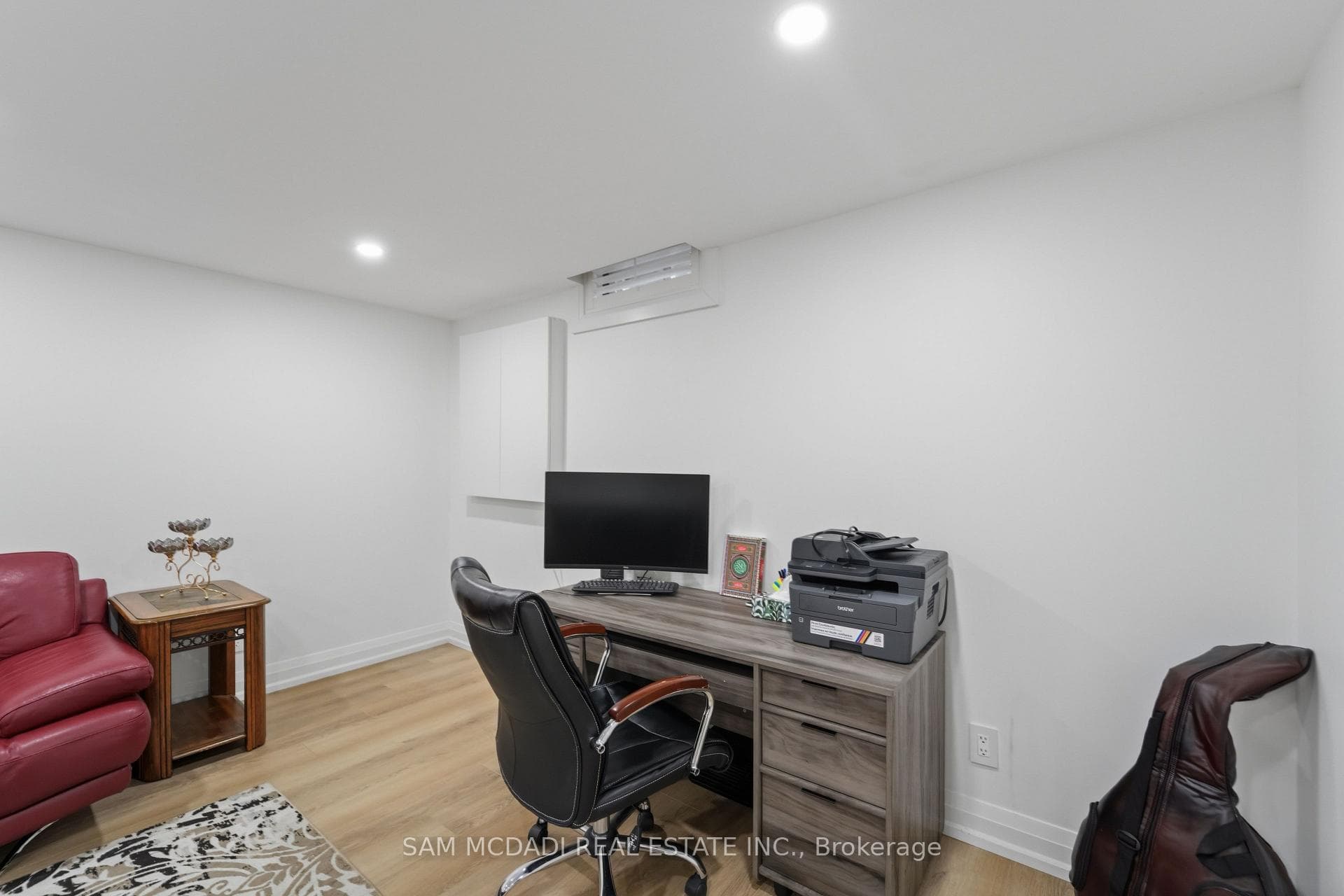 2290 Devon Road photo 24