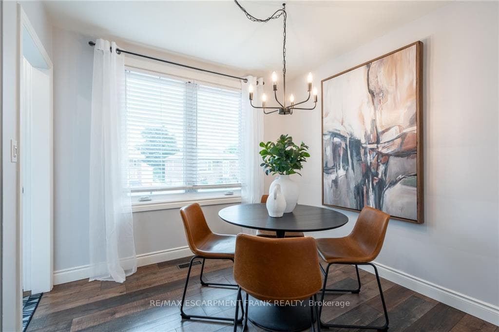 105 East 13th Street photo 7