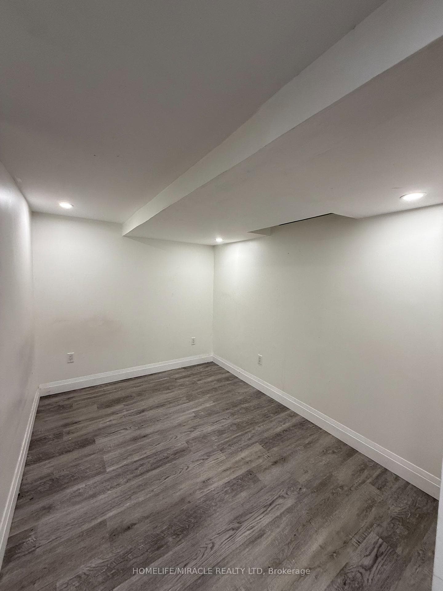 44 Knapton Avenue photo 18