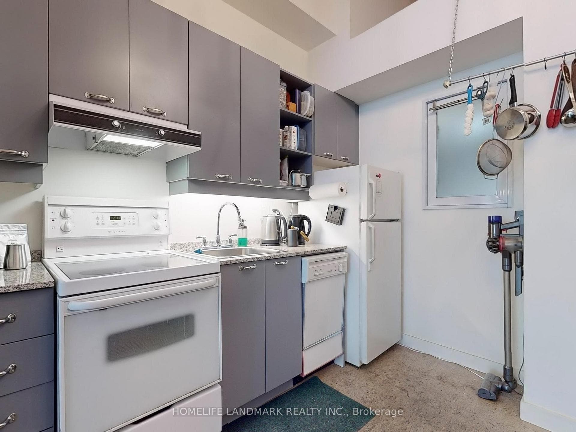155 Dalhousie Street Unit 1033 photo 9