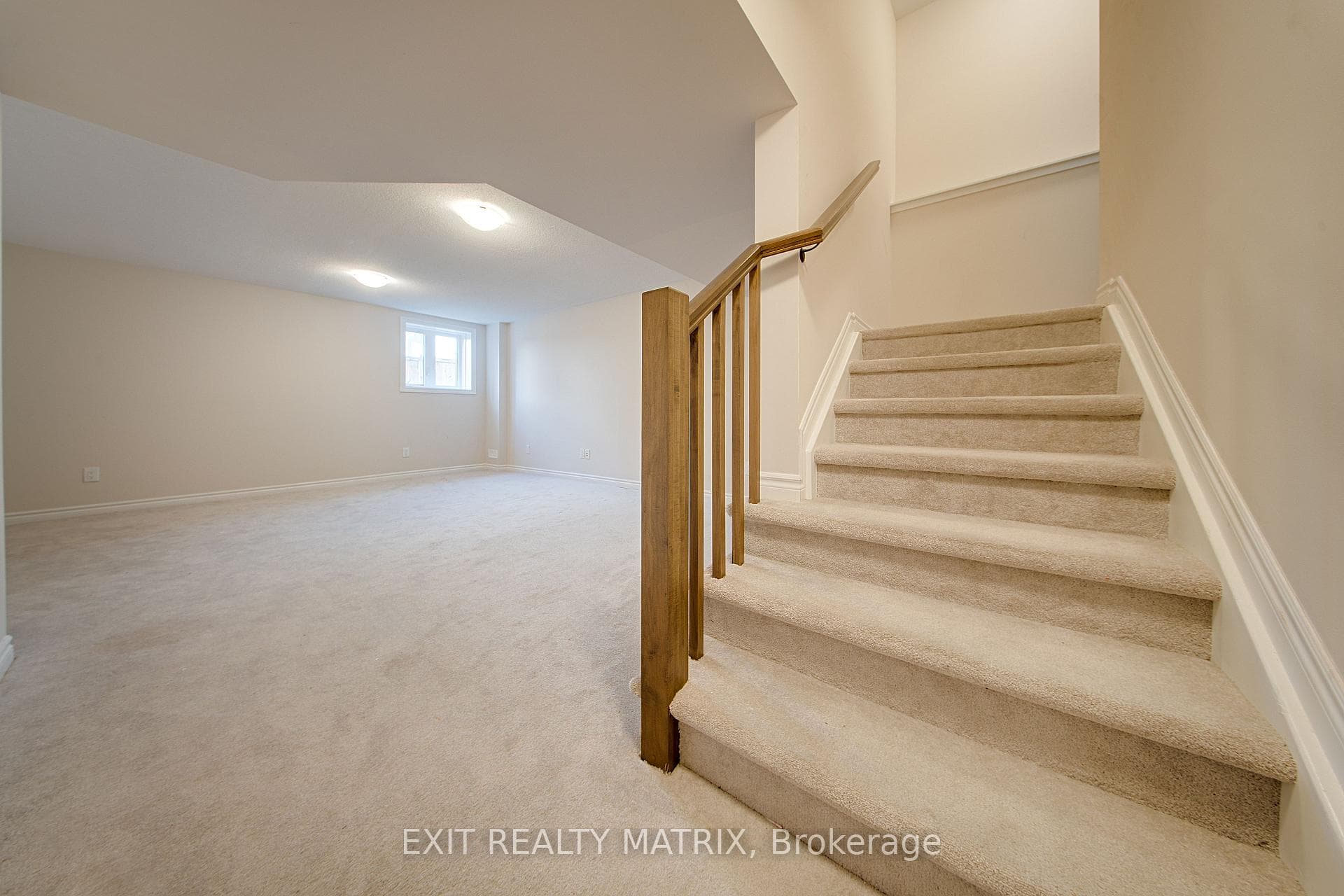 647 Chillerton Drive photo 30