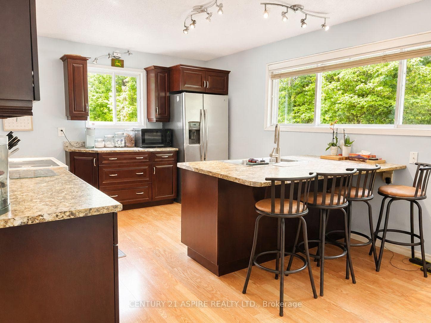 202 Brydges Road photo 20