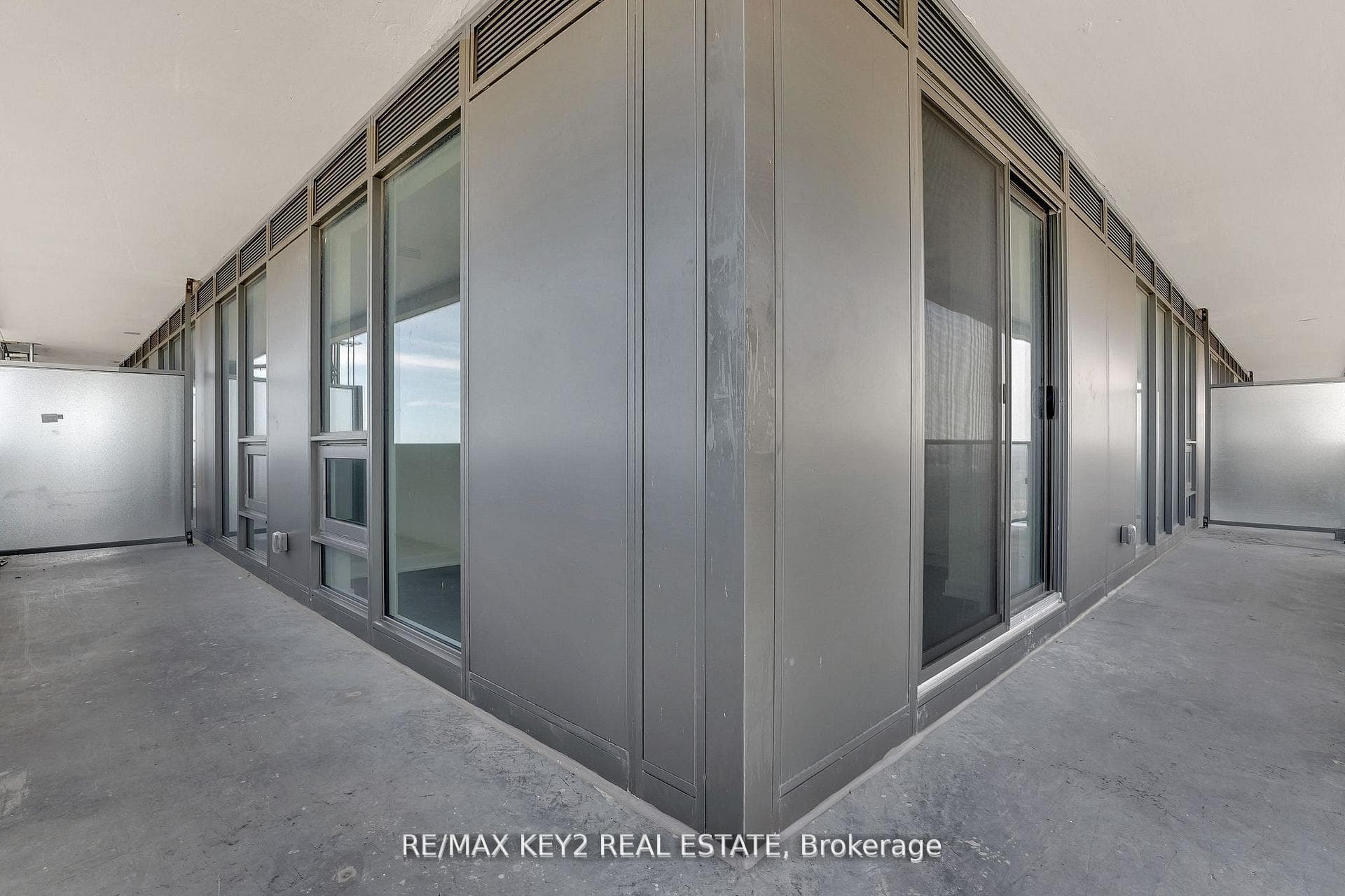 2221 Yonge Street Unit 3402 photo 25