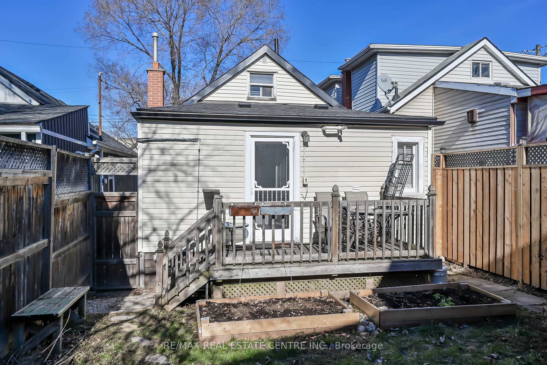 64 Argyle Avenue photo 35