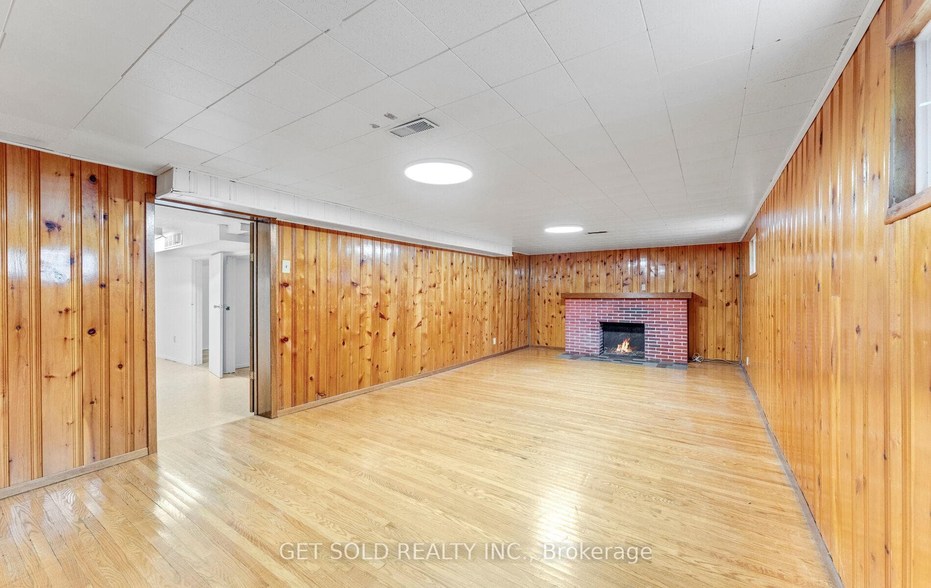 90 Celestine Drive photo 34