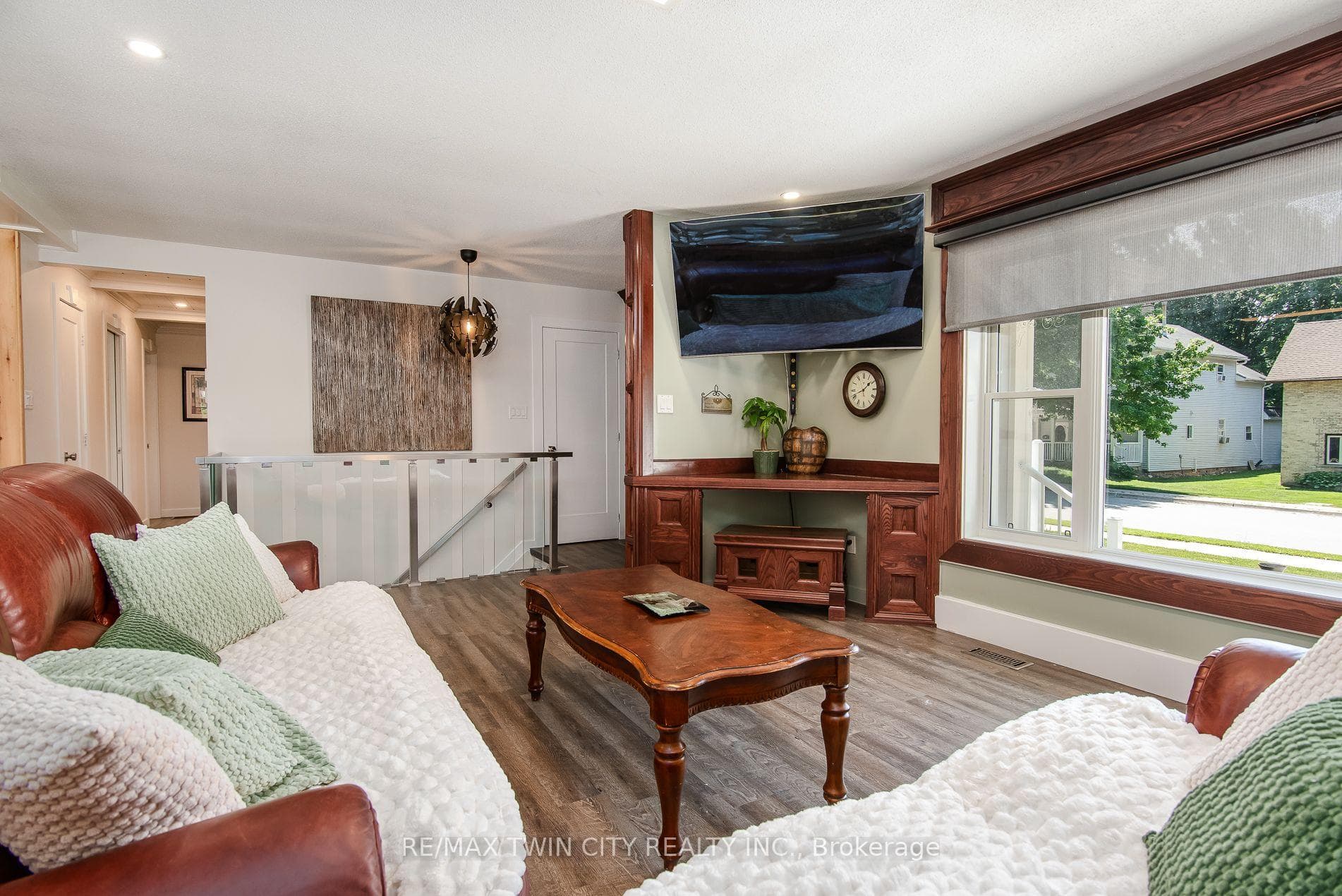 99 John Street photo 16