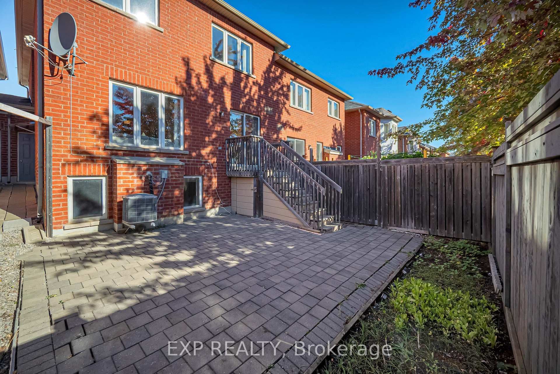 21 Westcliffe Crescent photo 37
