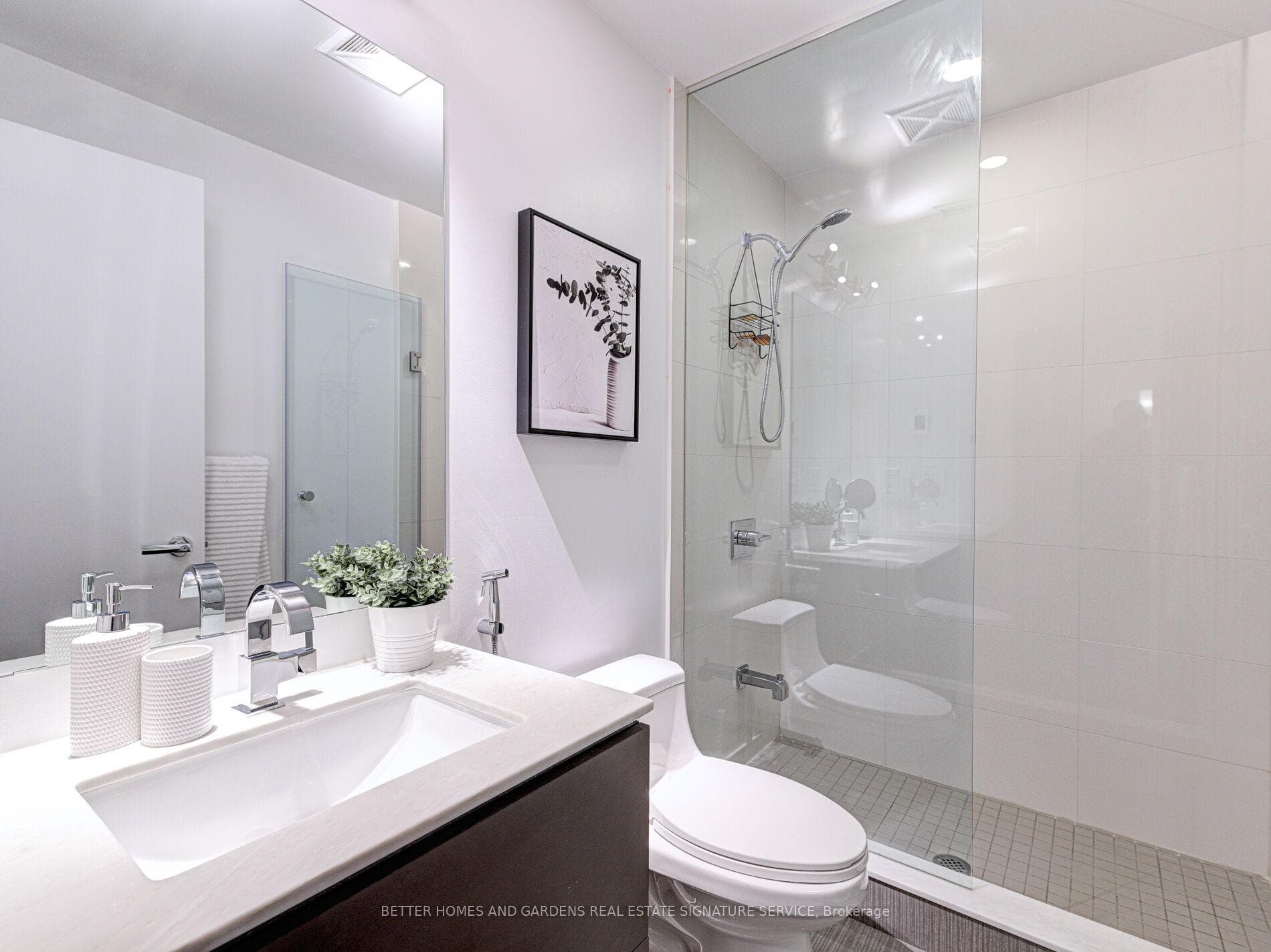 1830 Bloor Street Unit 112 photo 14