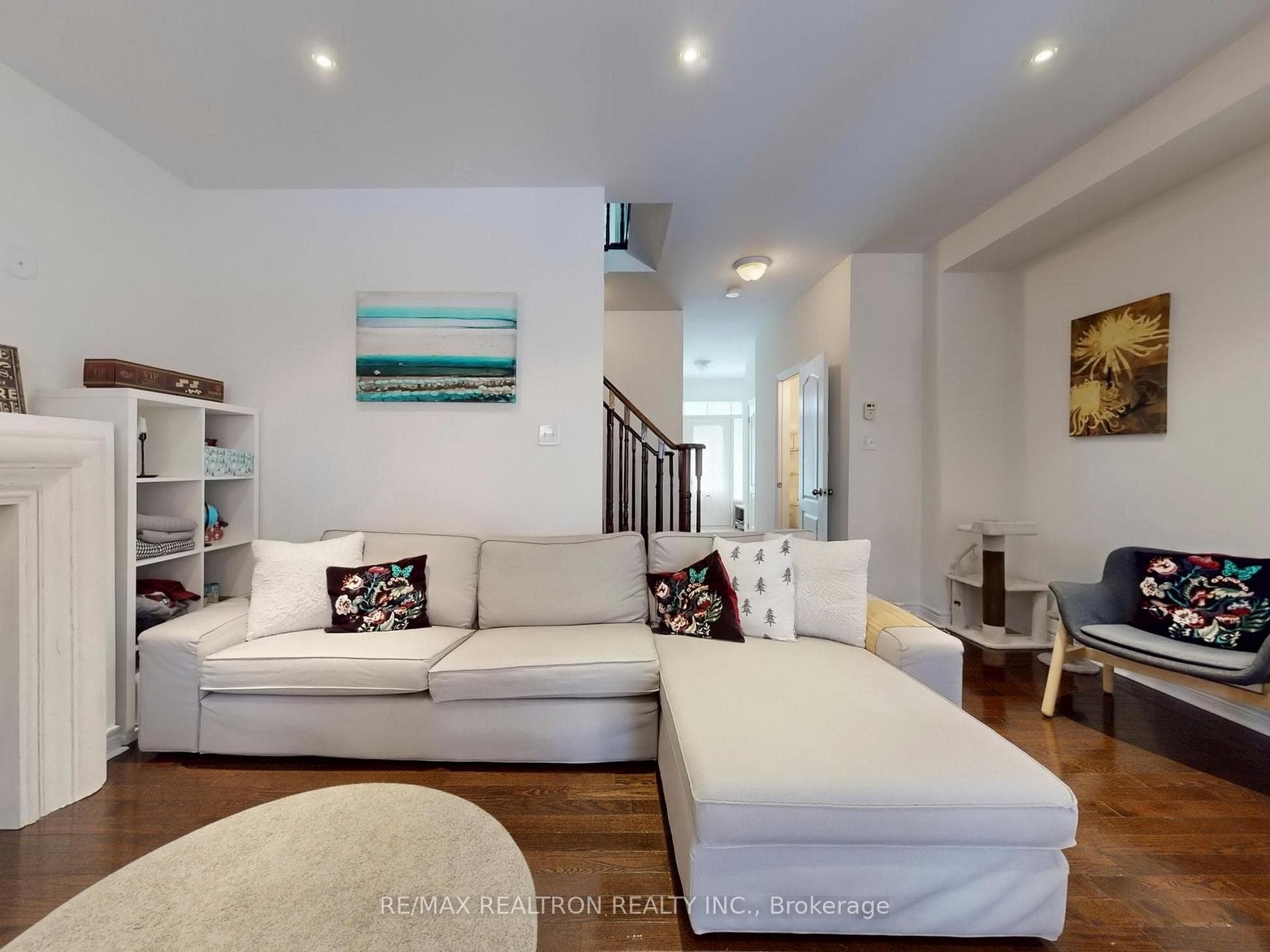 107 Boticelli Way photo 10