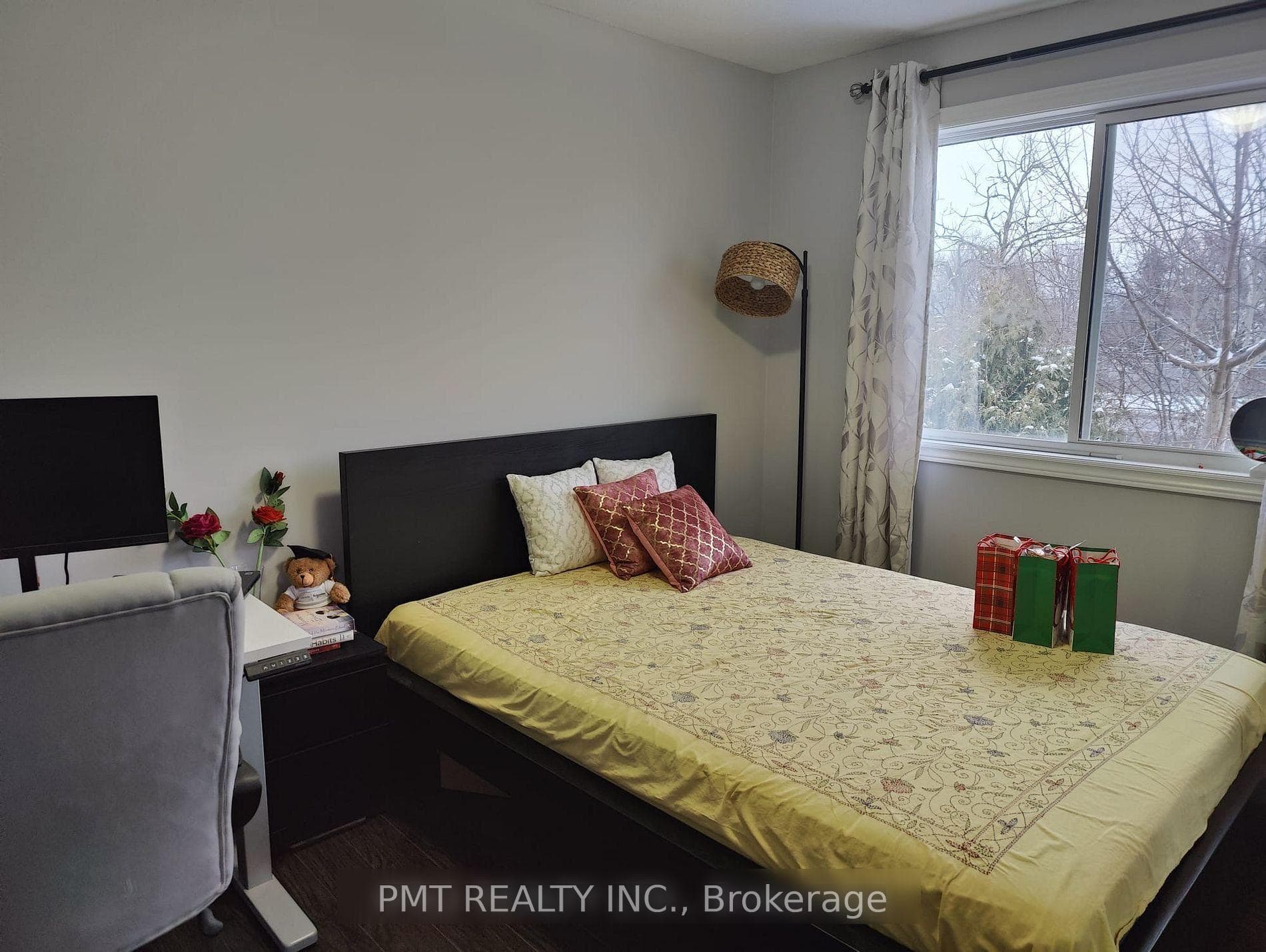 73 Greene Drive photo 12
