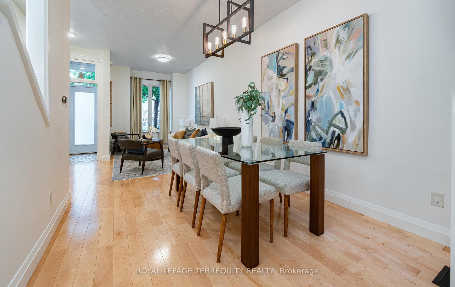 157 Claremont Street photo 10