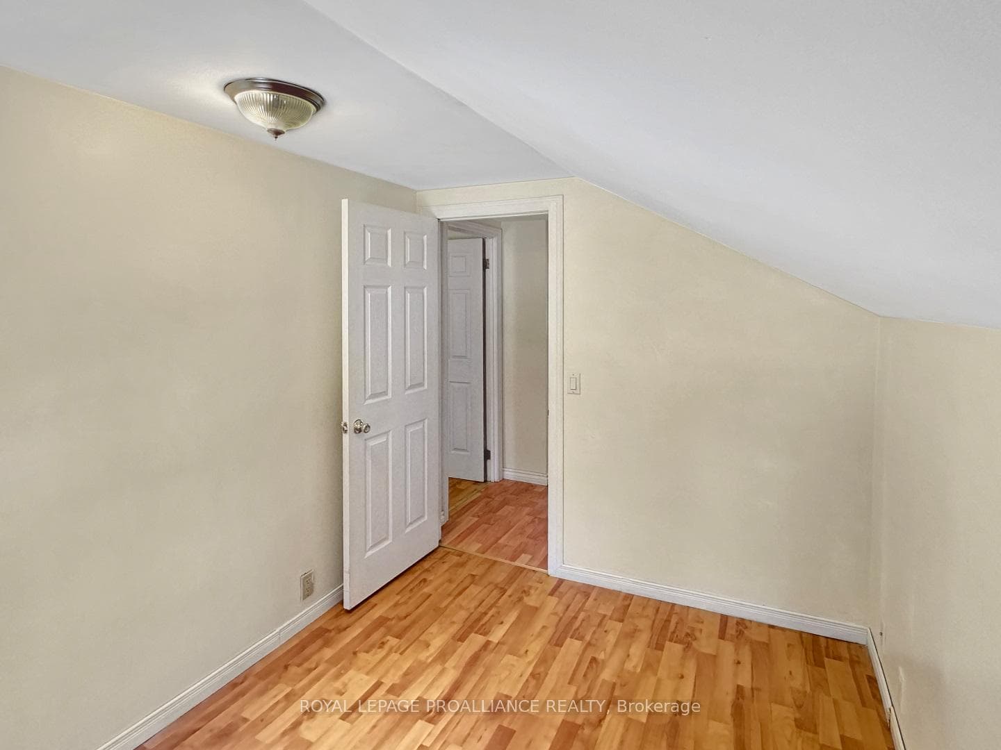 205 St Lawrence Street photo 23