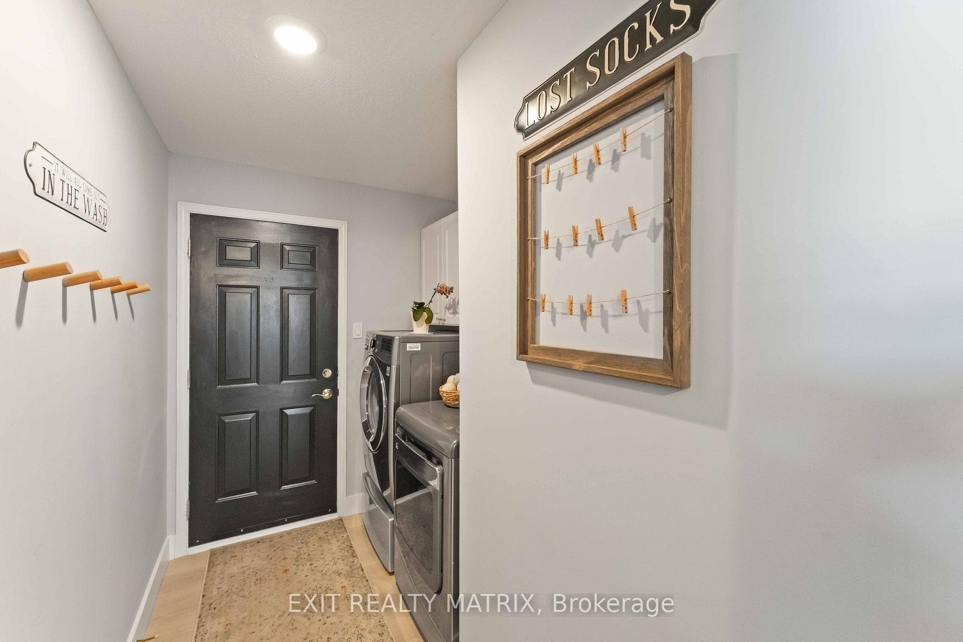 137 Coursier Crescent photo 17
