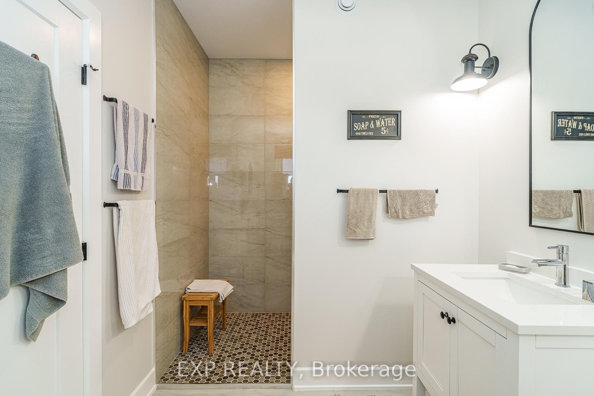 24 Humphries Road photo 30
