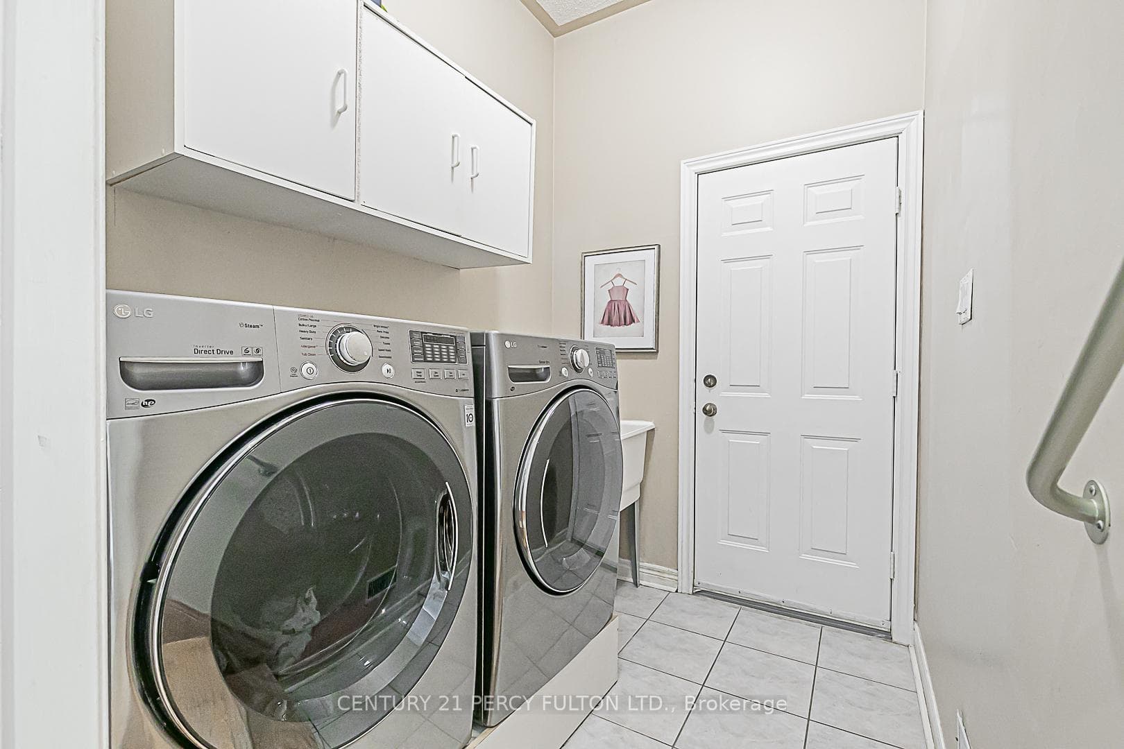 151 Rosanna Crescent photo 14