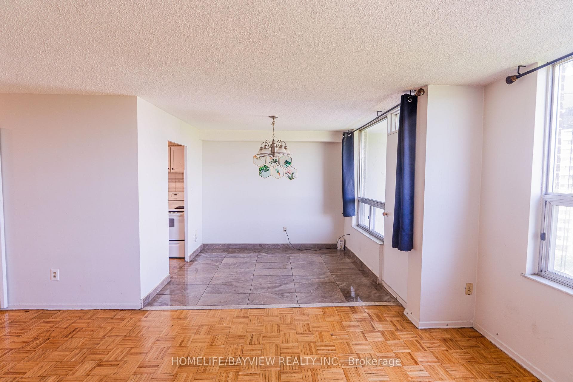 20 Edgecliff Golfway Unit 1117 photo 4