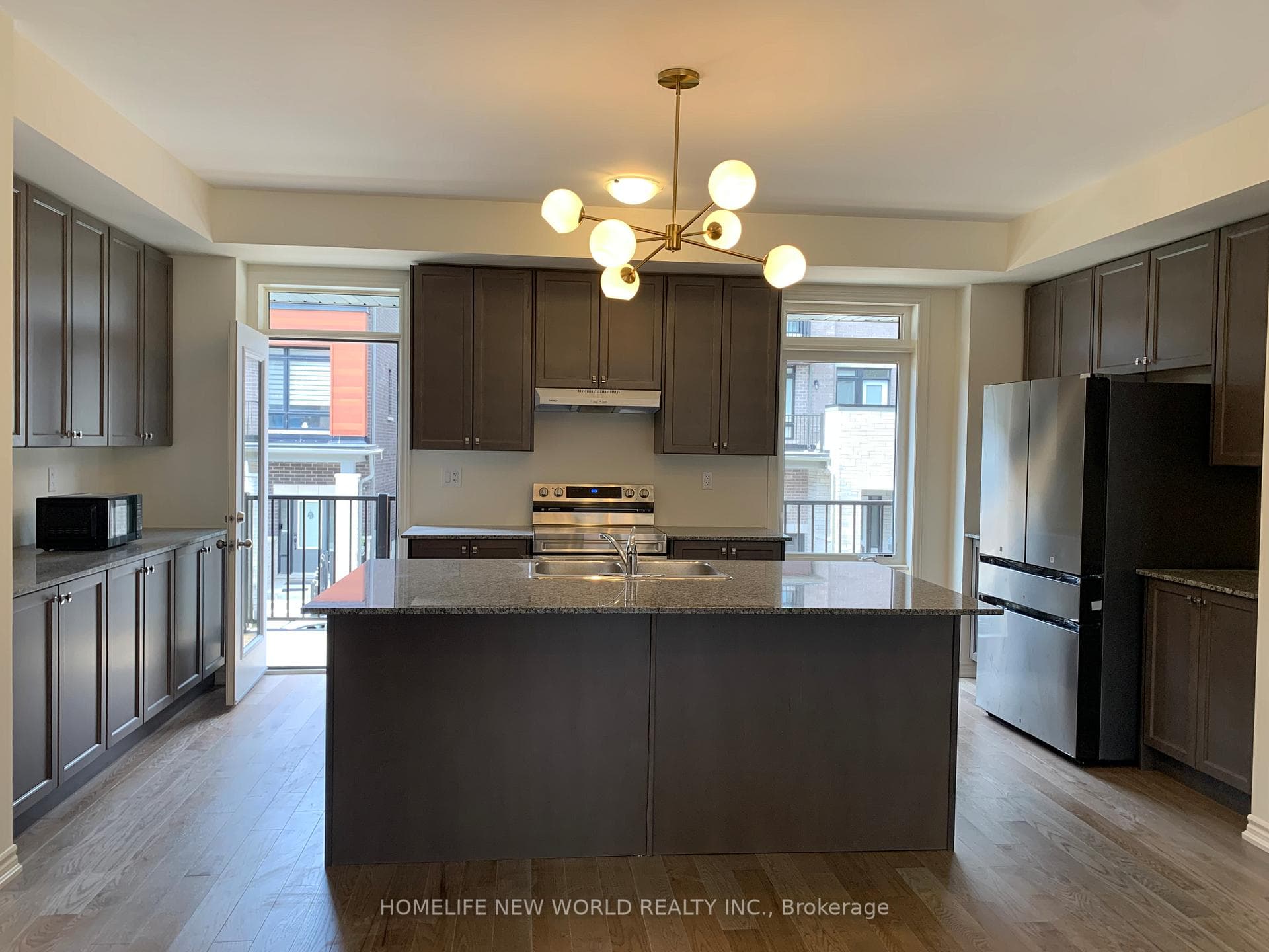 522 Danks Ridge Drive photo 4