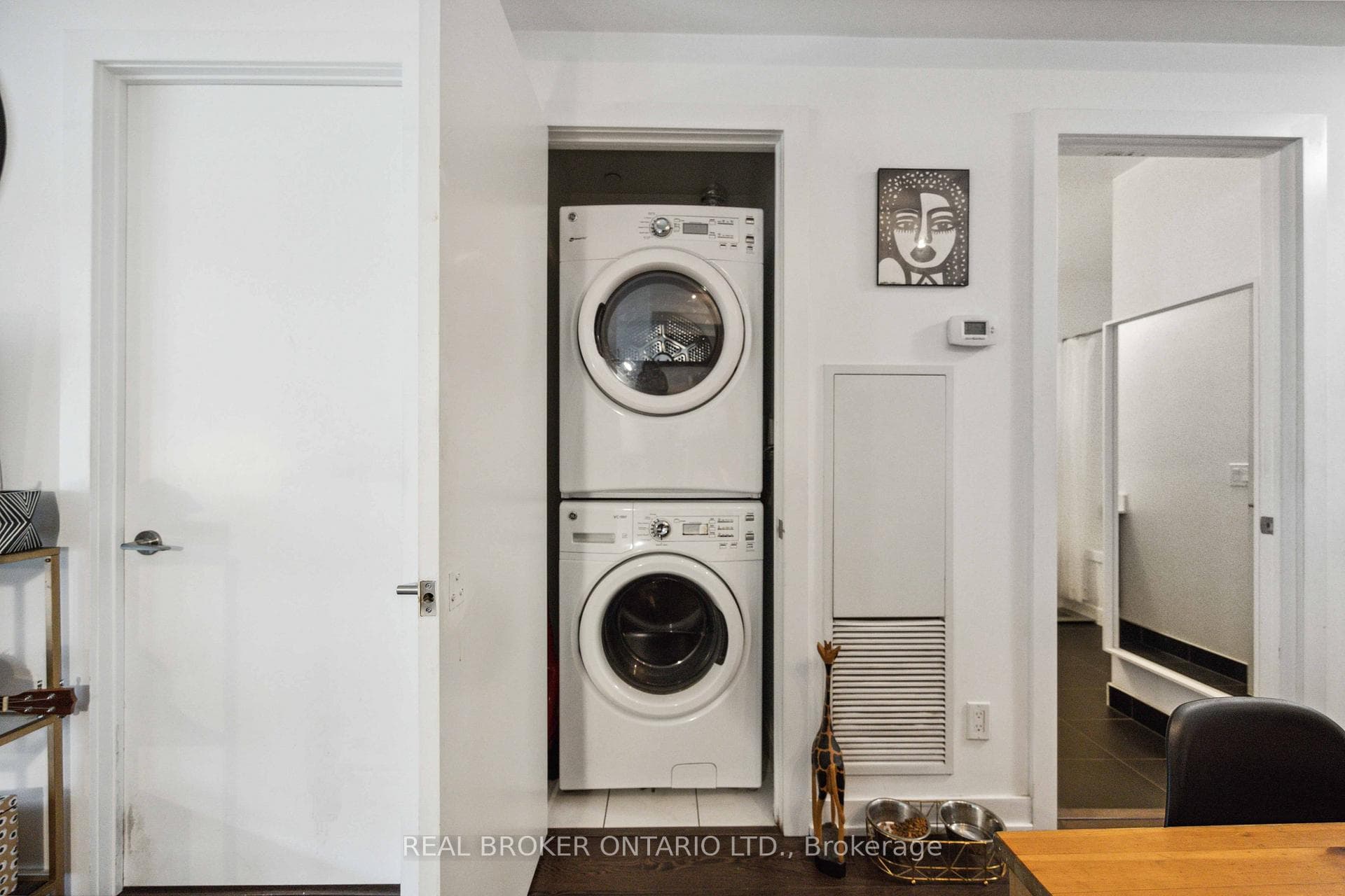 20 Bruyeres Mews Unit 219 photo 16