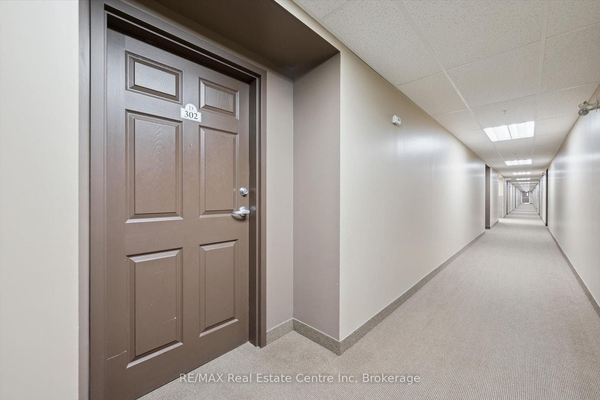 645 St David Street Unit 302 photo 5