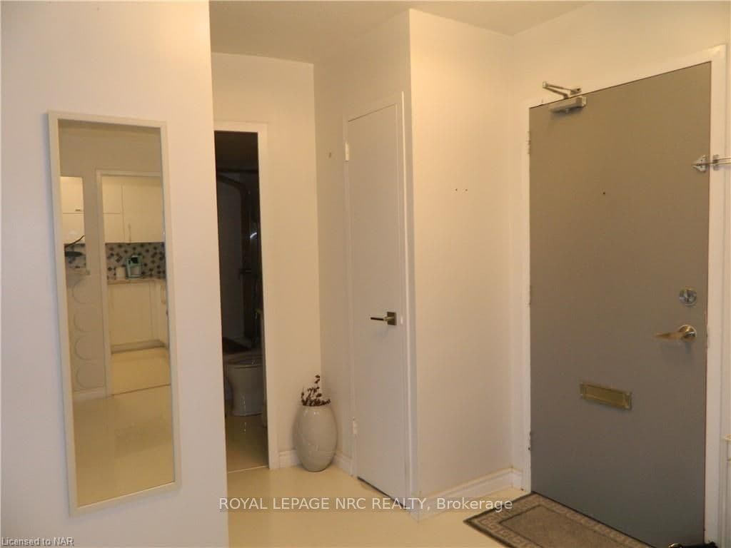 35 TOWERING HTS BLVD Boulevard Unit 905 photo 6