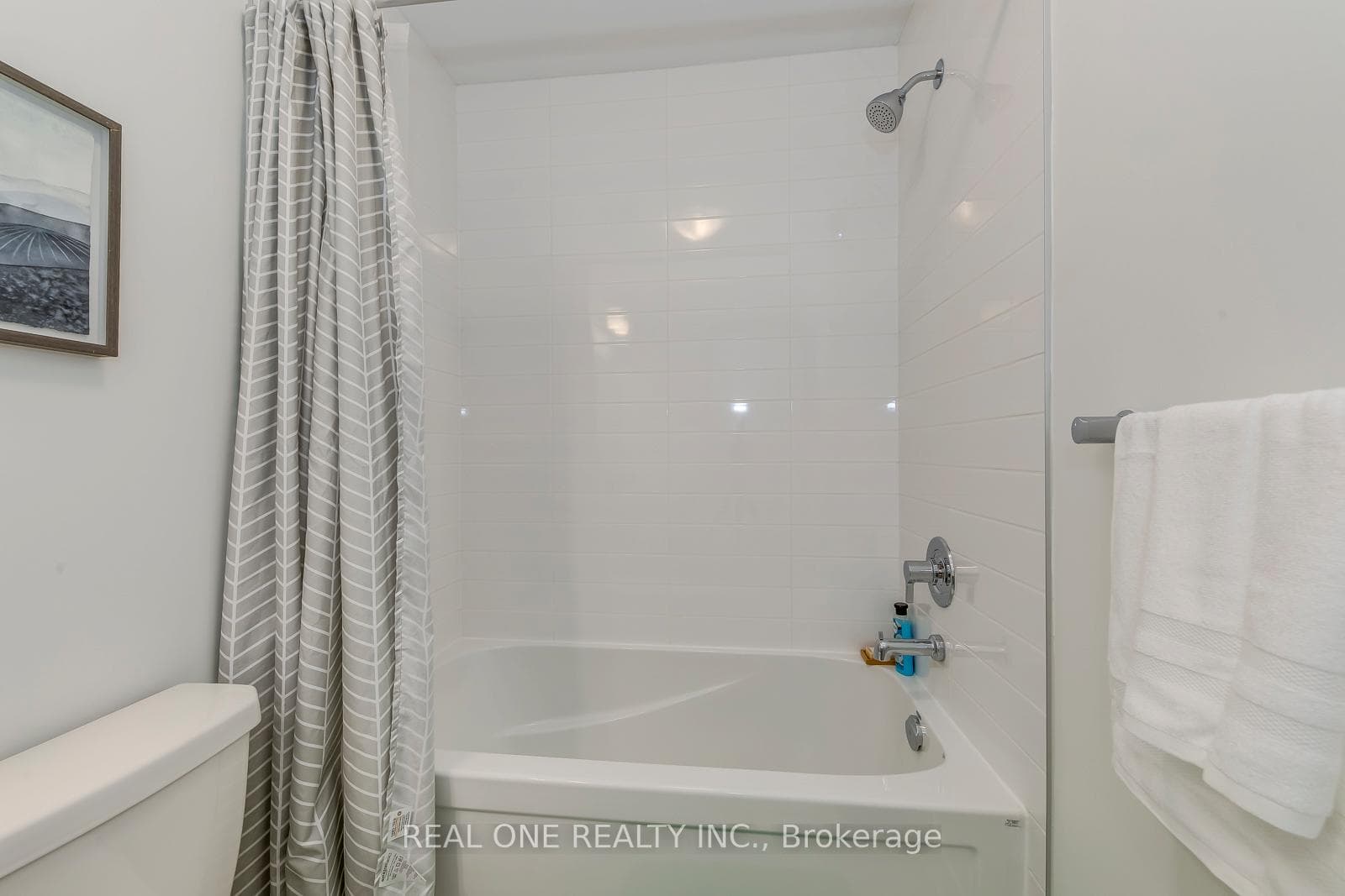 3054 Harvard Gardens photo 40