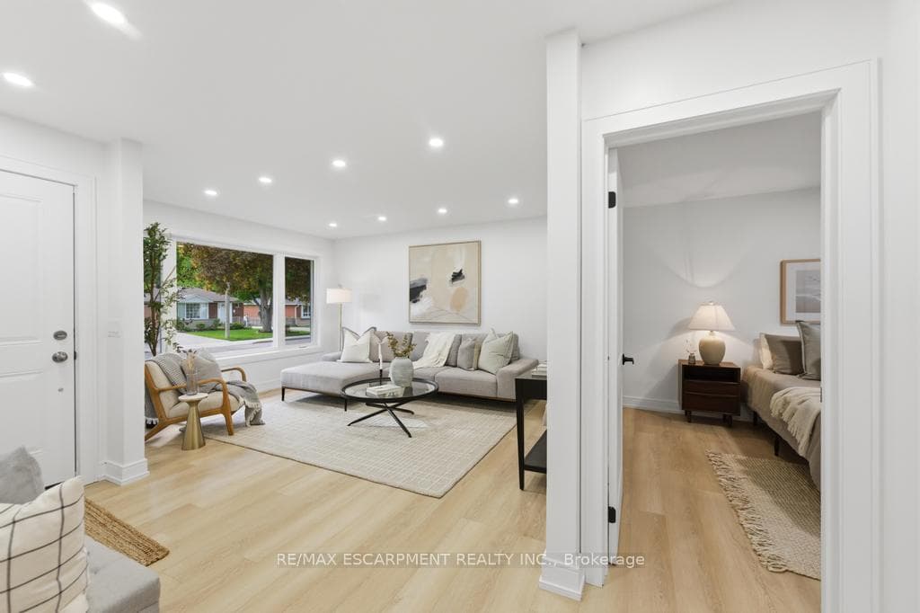 173 WEST 19TH Street photo 4