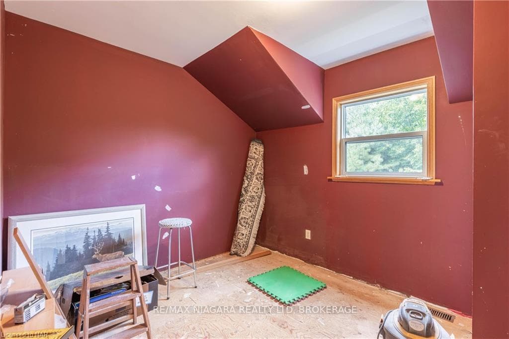 8115 BEAVERDAMS Road photo 19