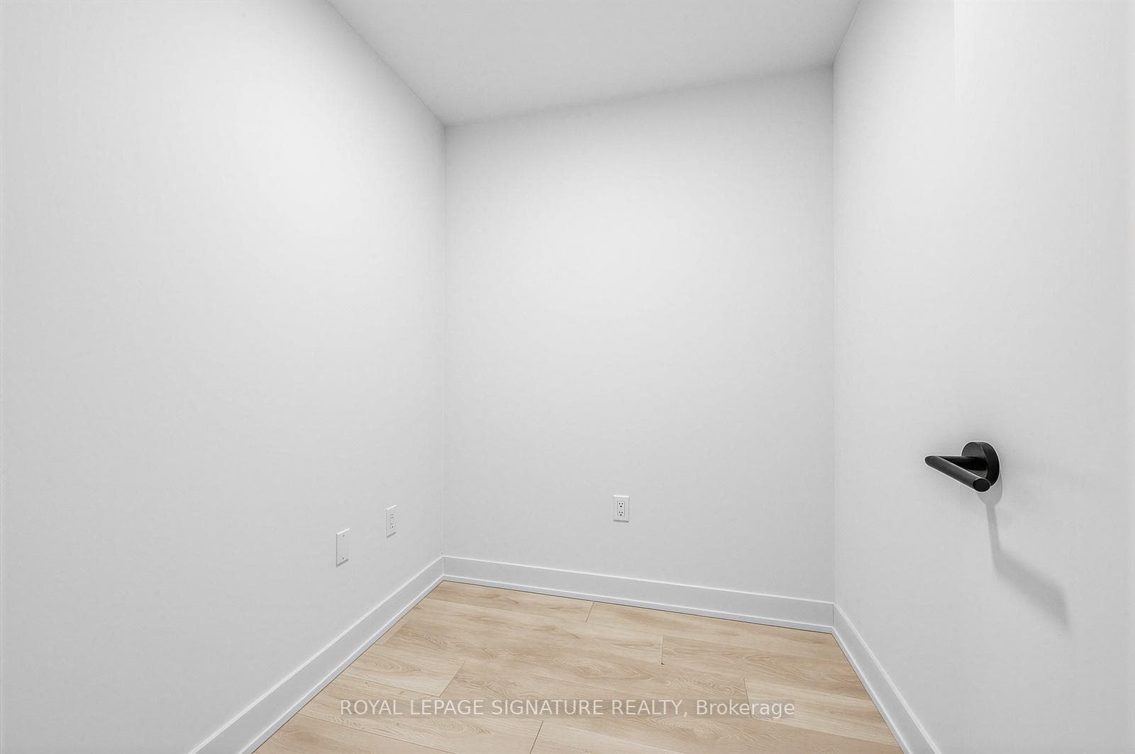 758 Dovercourt Road Unit 307 photo 14