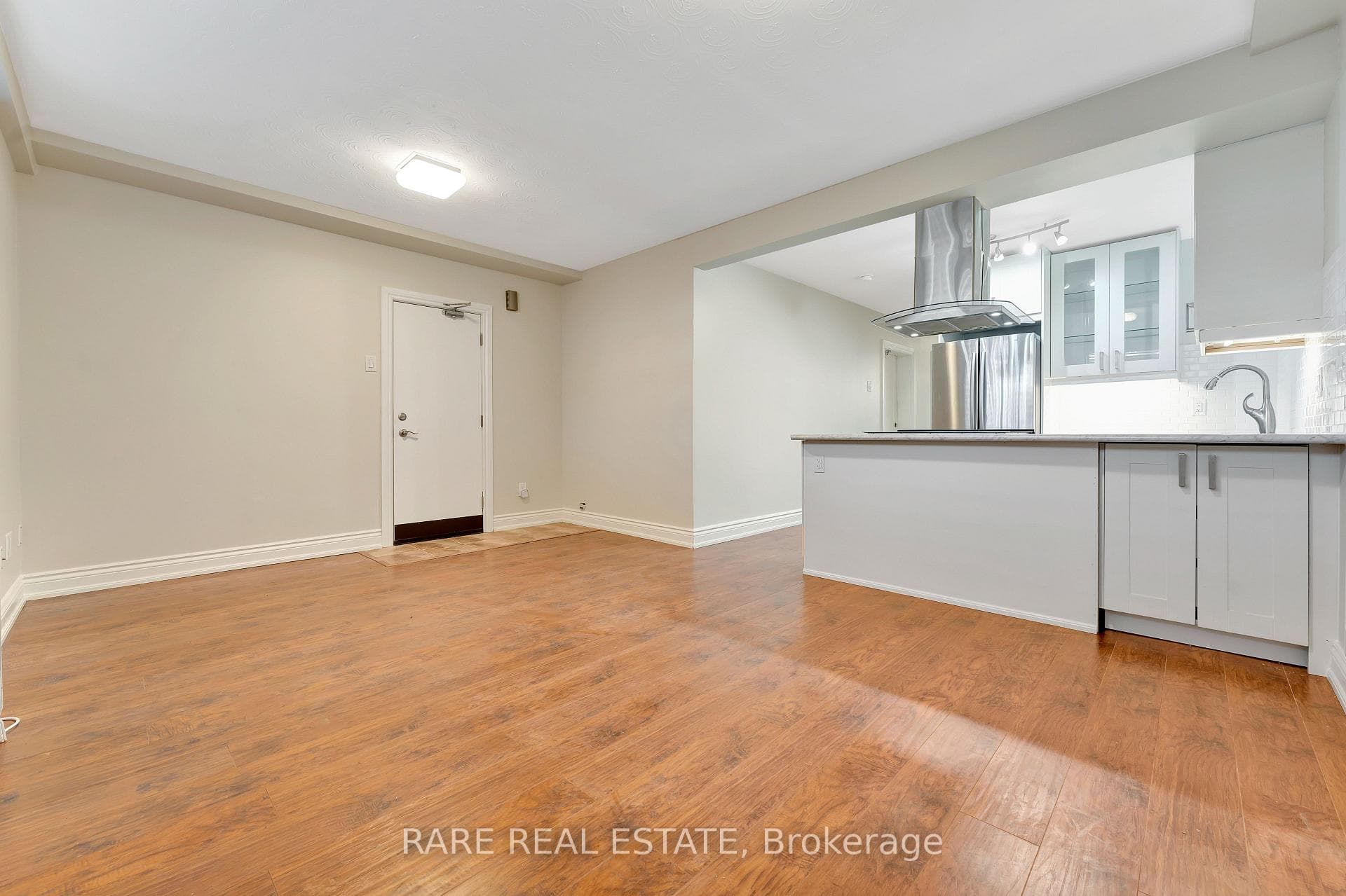 10 Budgell Terrace Unit Lower photo 6