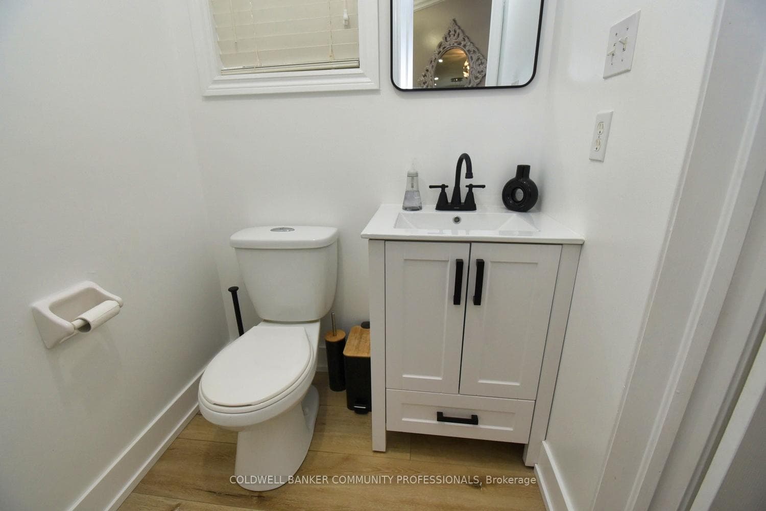 159 Thames Way photo 23