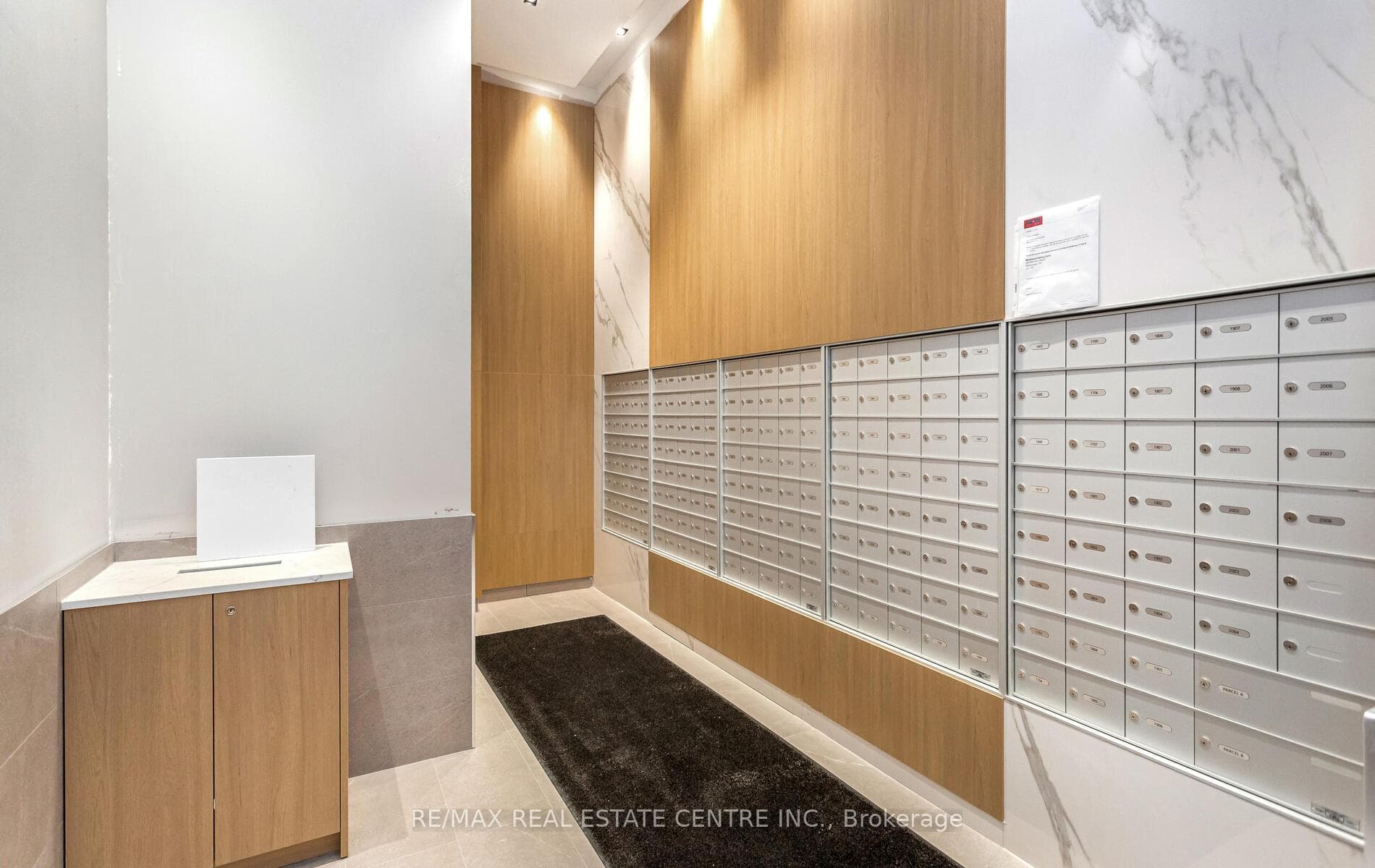 204 Burnhamthorpe Road Unit 1307E photo 34