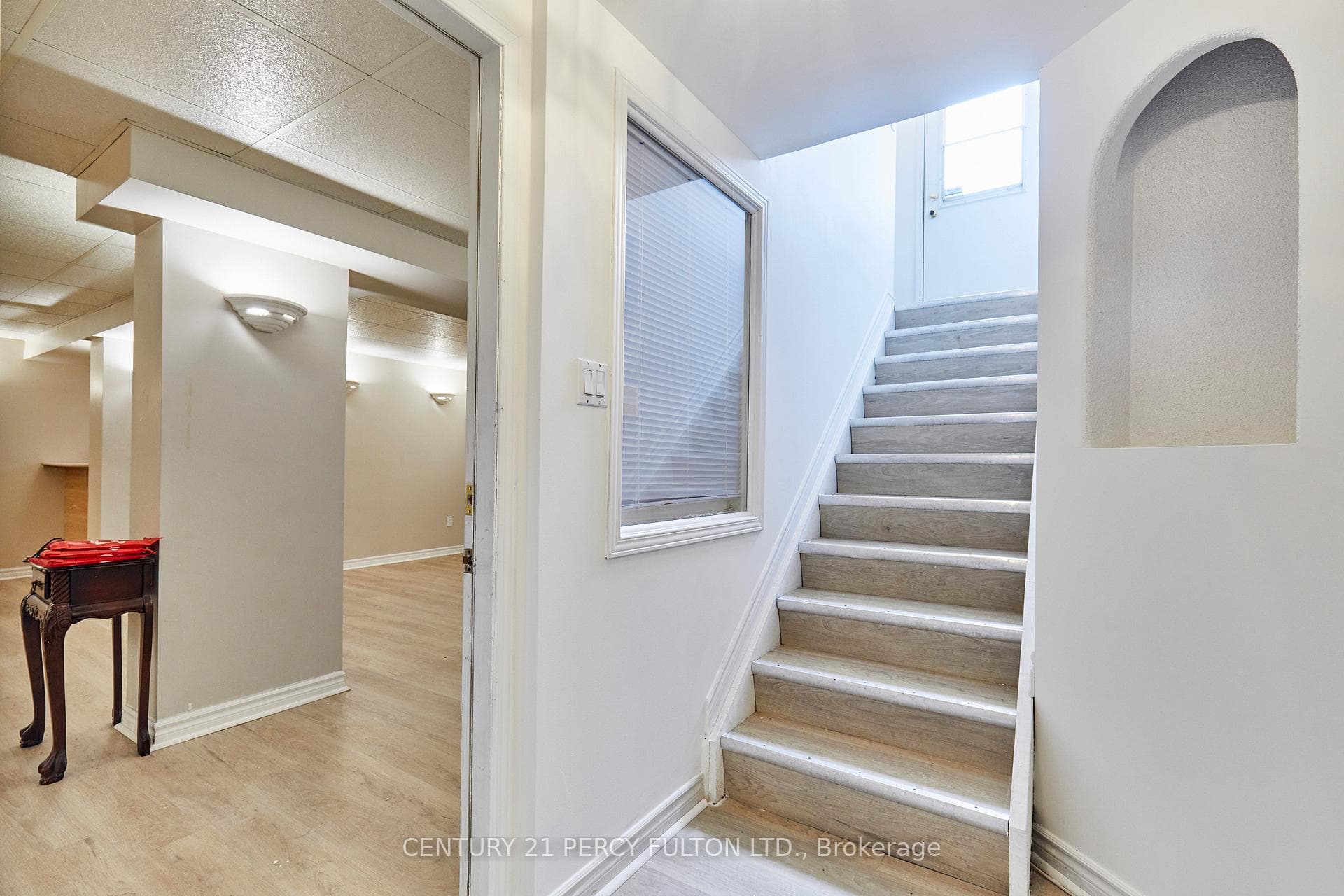 581 Carlton Road photo 37