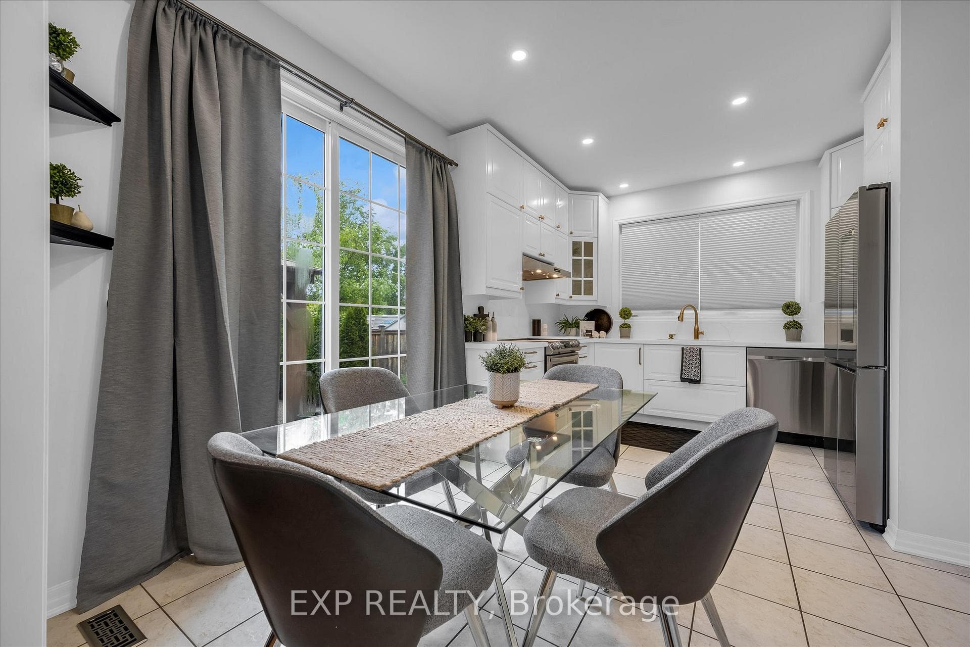 563 Fifty Road photo 12