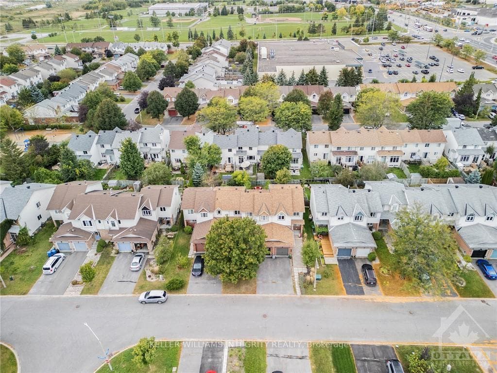 128 KINCARDINE Drive photo 25