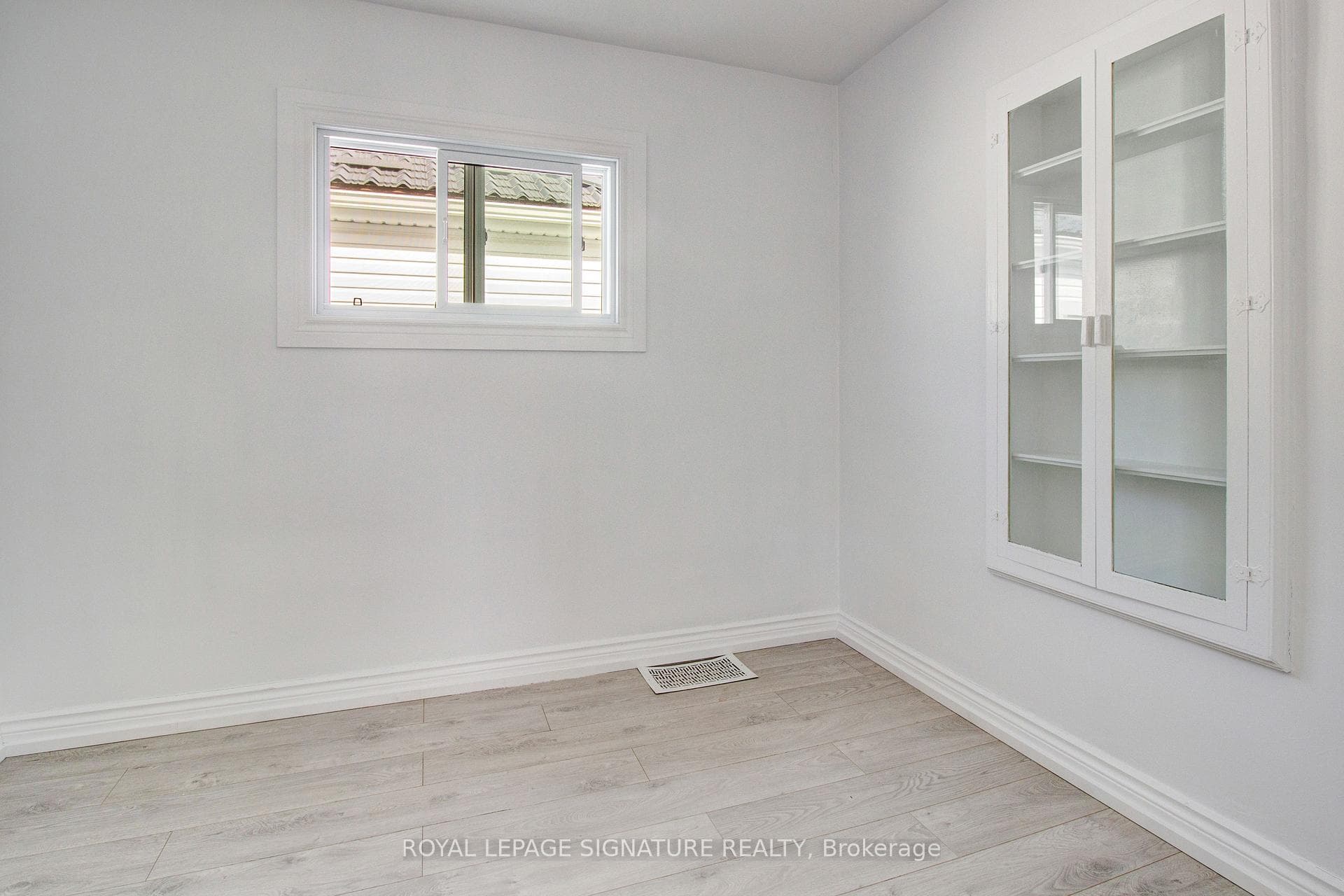 56 Cambridge Avenue photo 14