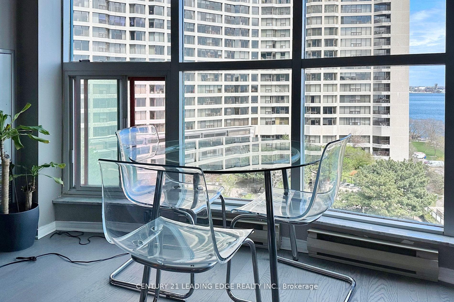 99 Harbour Square Unit 1403 photo 16