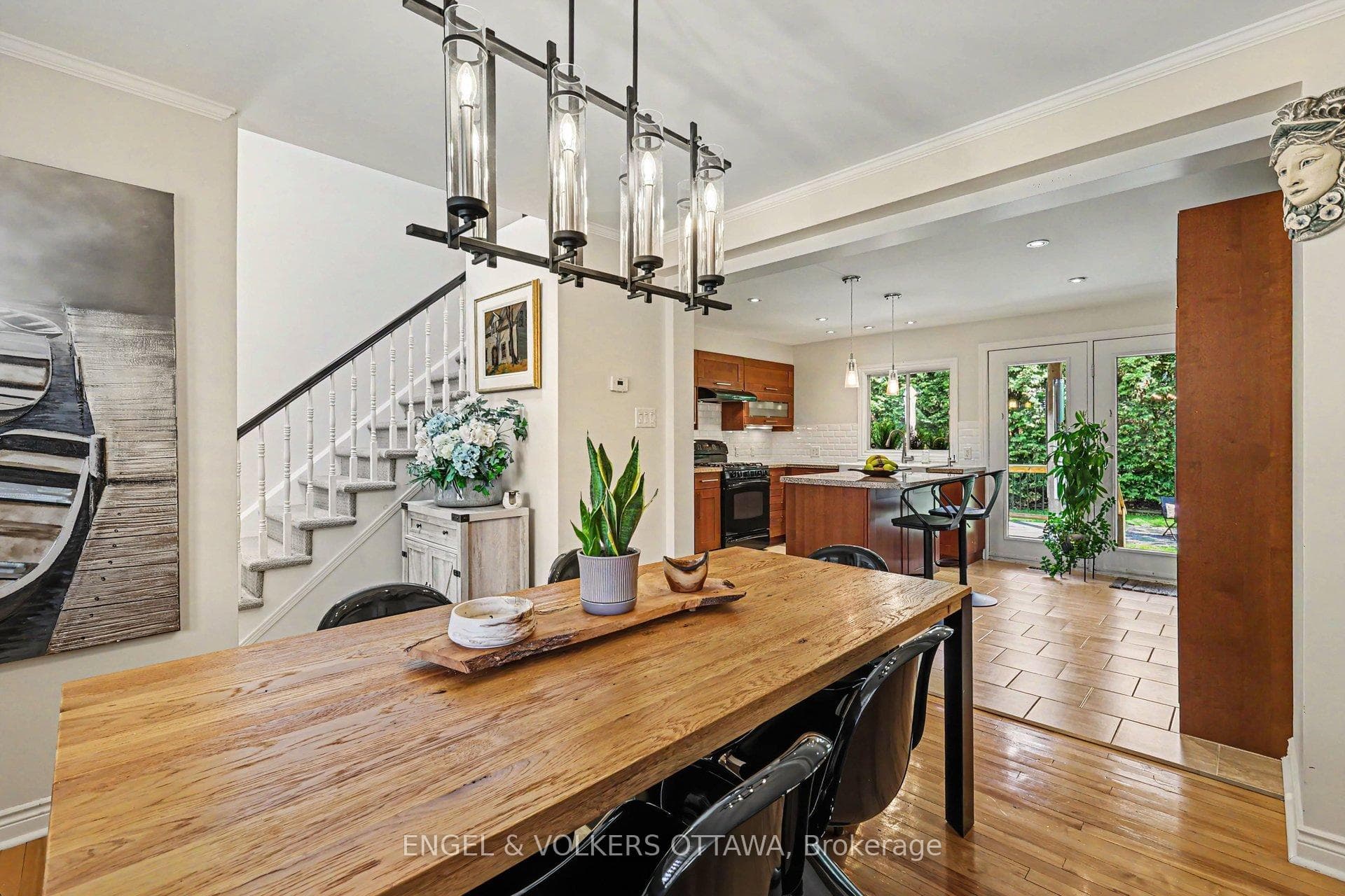 176 Sanford Avenue photo 8