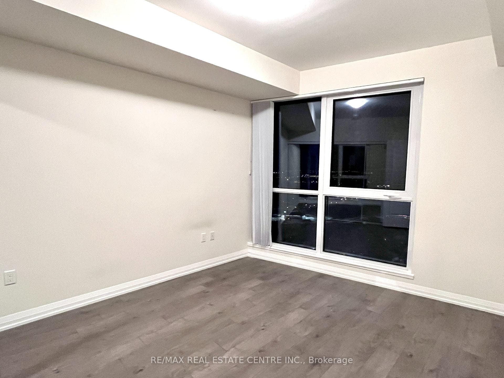 35 Watergarden Drive Unit 1715 photo 13