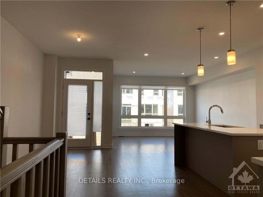 370 Walden Drive photo 3