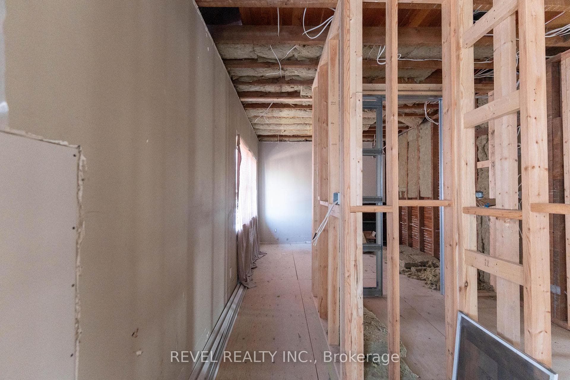 822 Main Street photo 19