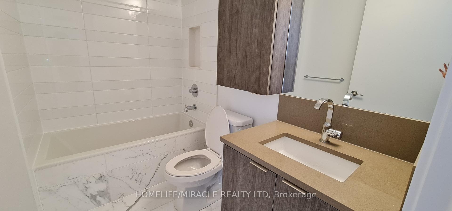 38 Iannuzzi Street Unit 1601 photo 14