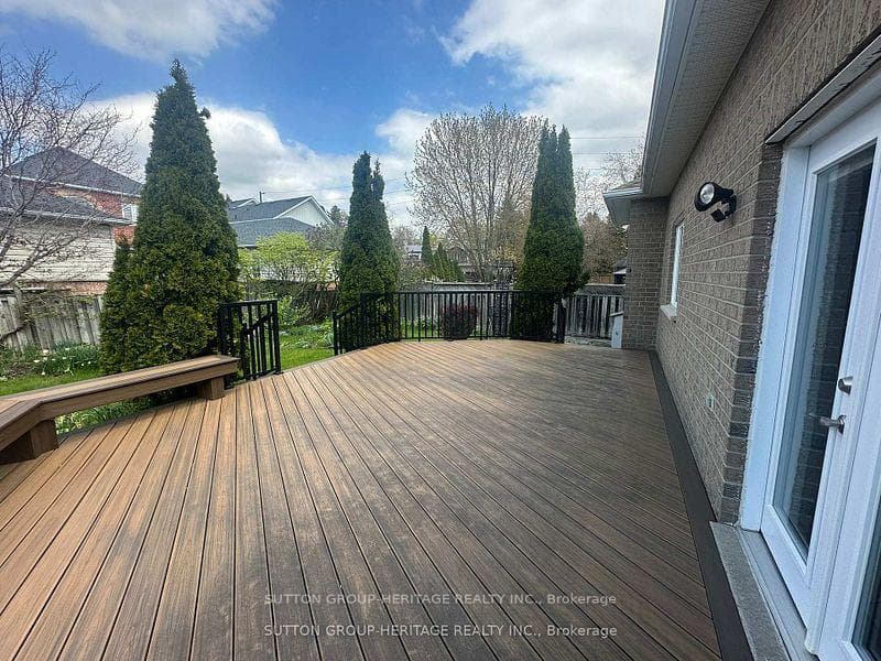 1886 Pine Grove Avenue photo 38