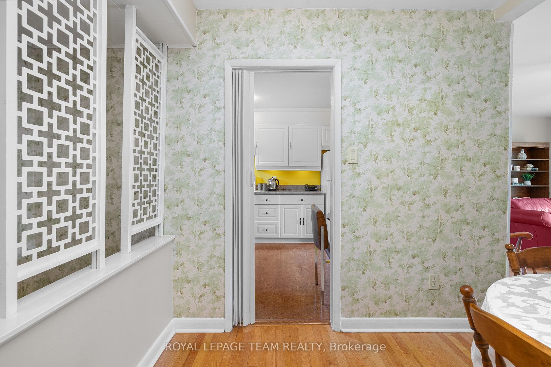 30 Ellery Crescent photo 13