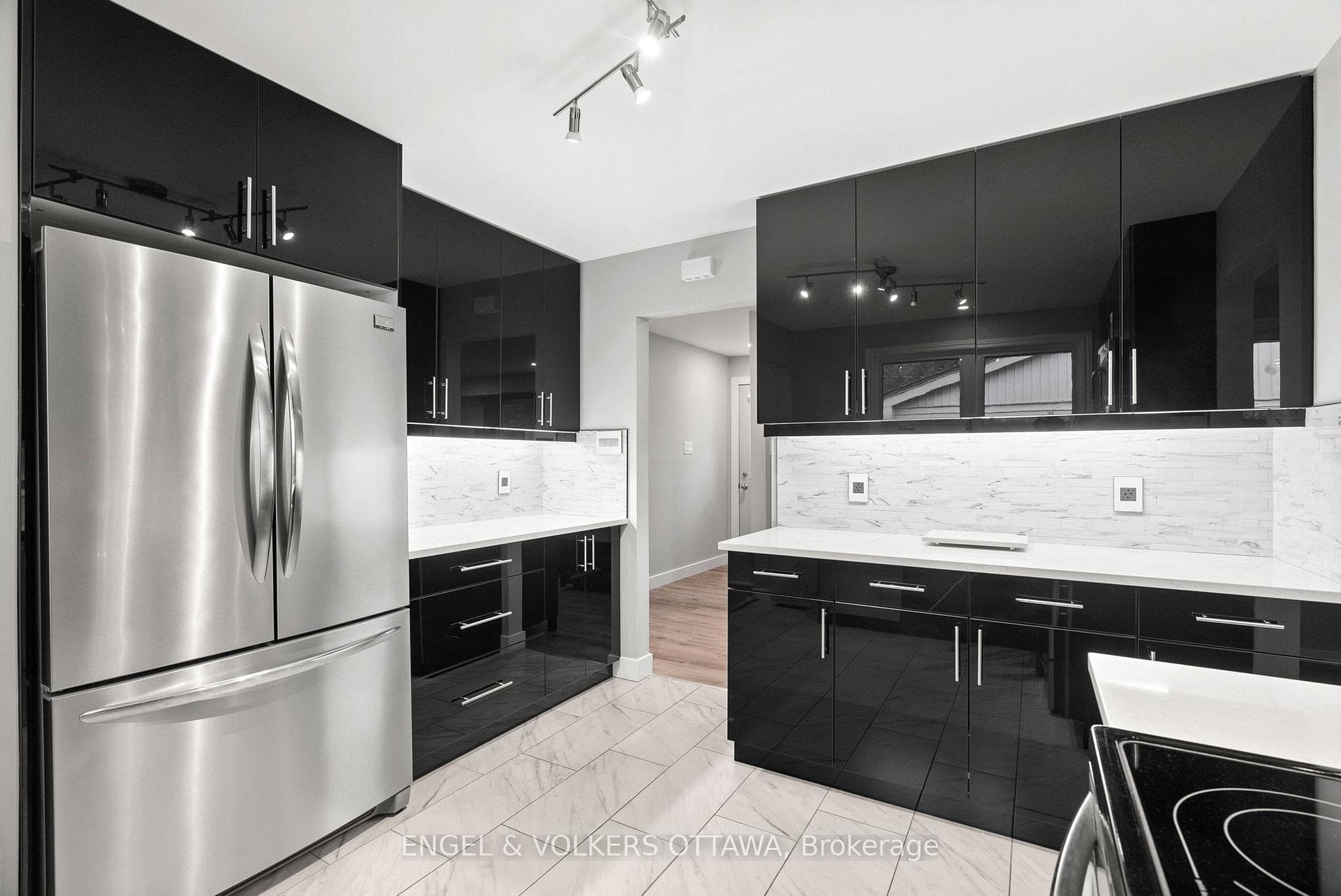 20 Gary Avenue photo 12